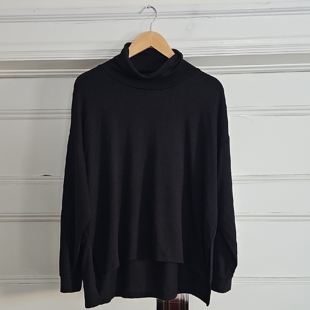 Wilfred Free Black Turtleneck Sweater Rayon Medium